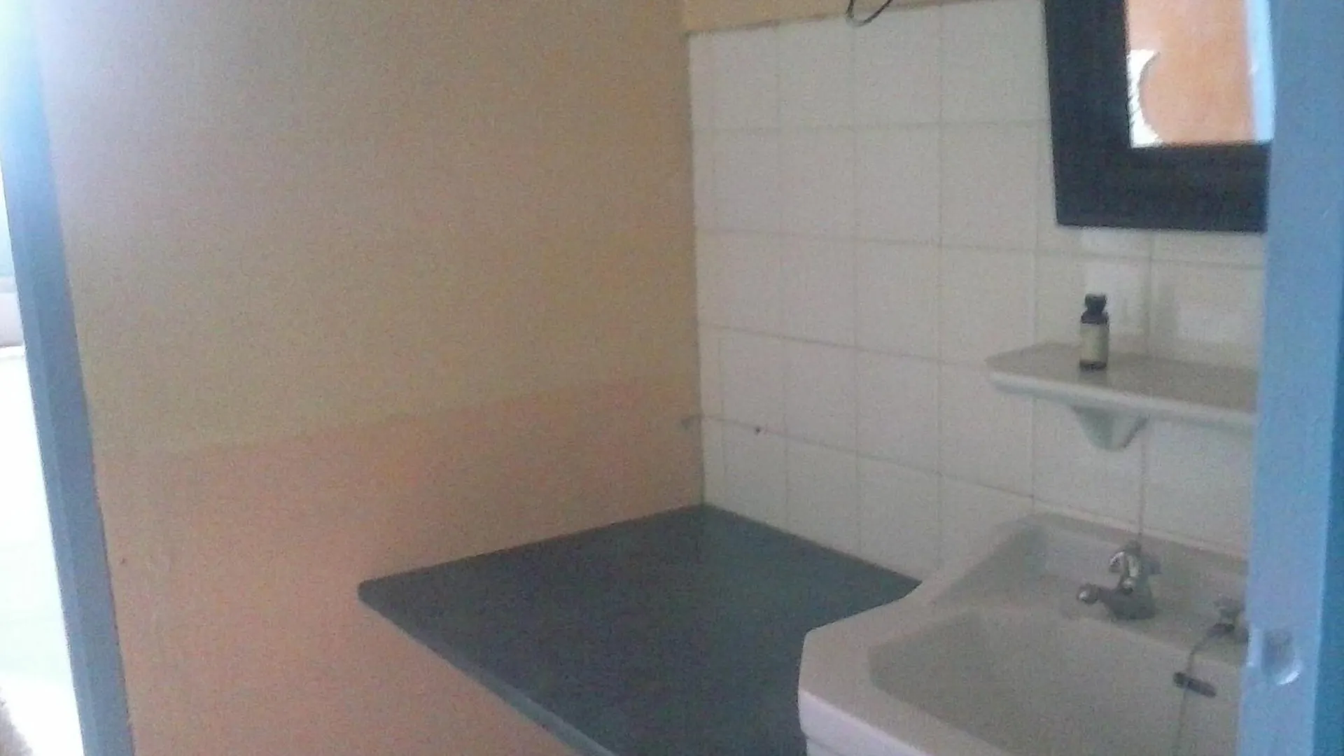 Les Gites Du Couvent Alternatif Camlez Guest house