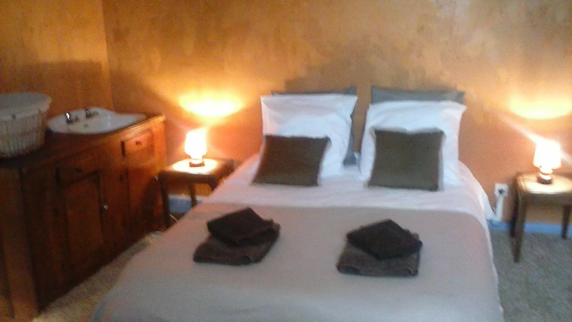Guest house Les Gites Du Couvent Alternatif Camlez