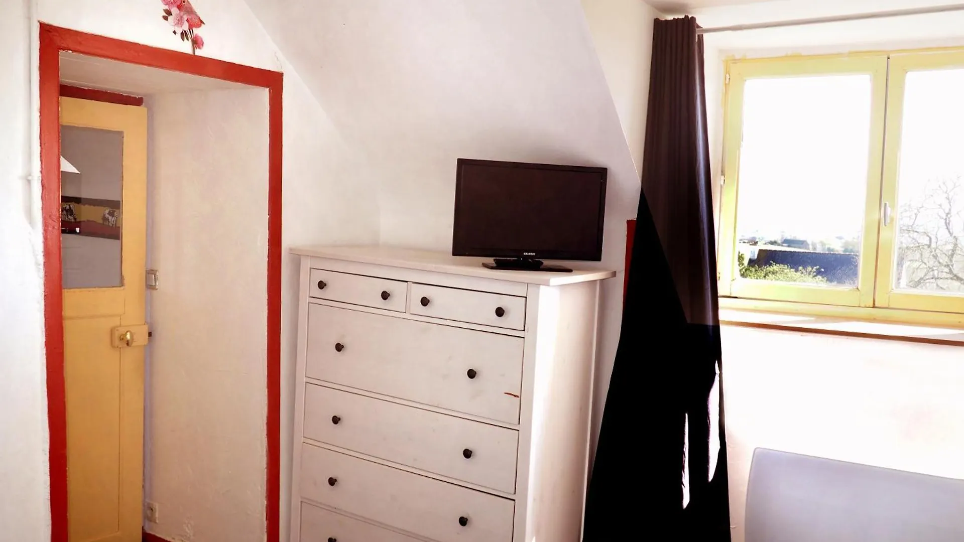 Guest house Les Gites Du Couvent Alternatif Camlez France