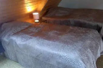 Les Gites Du Couvent Alternatif Camlez Guest house